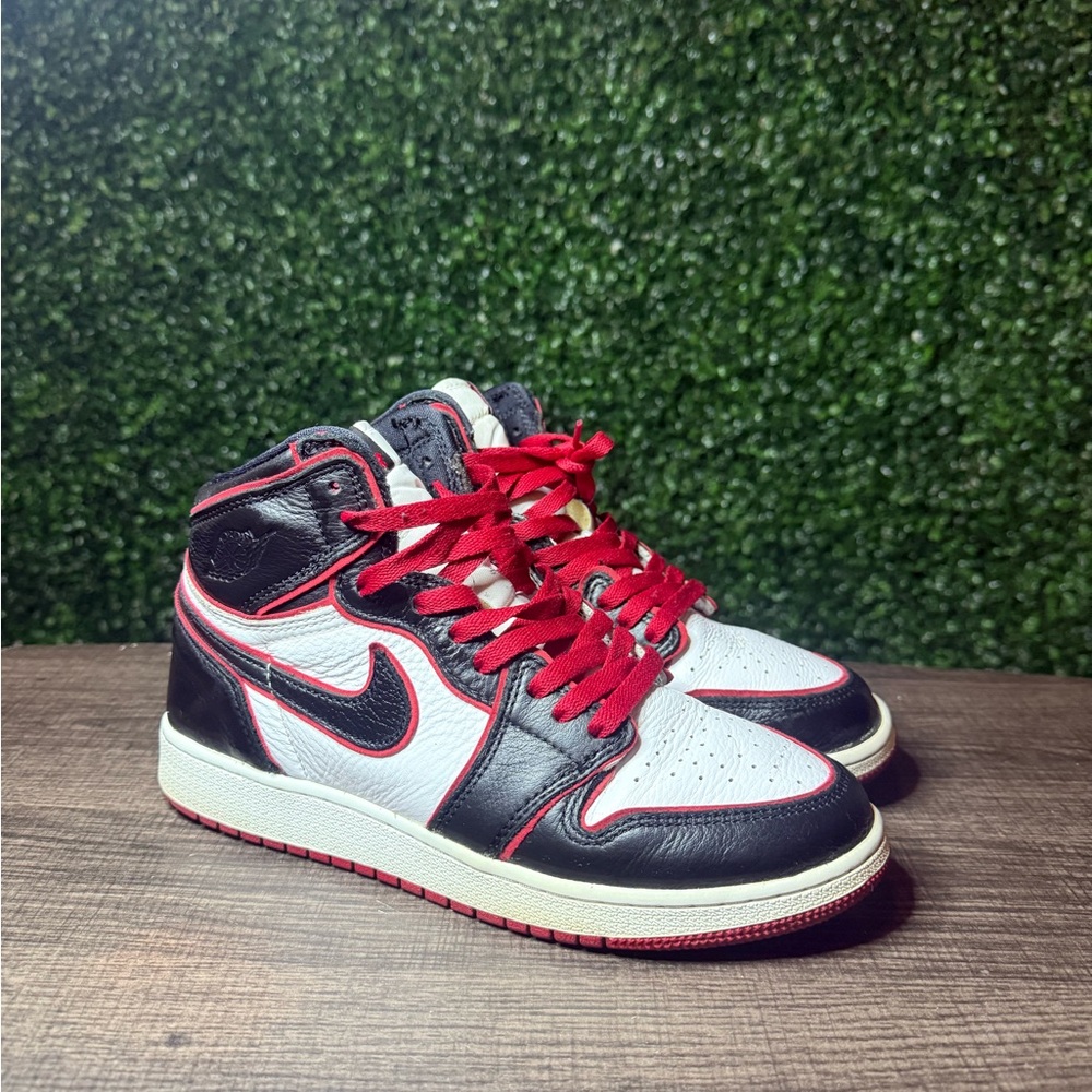 Bloodline Jordan 1, Size 7